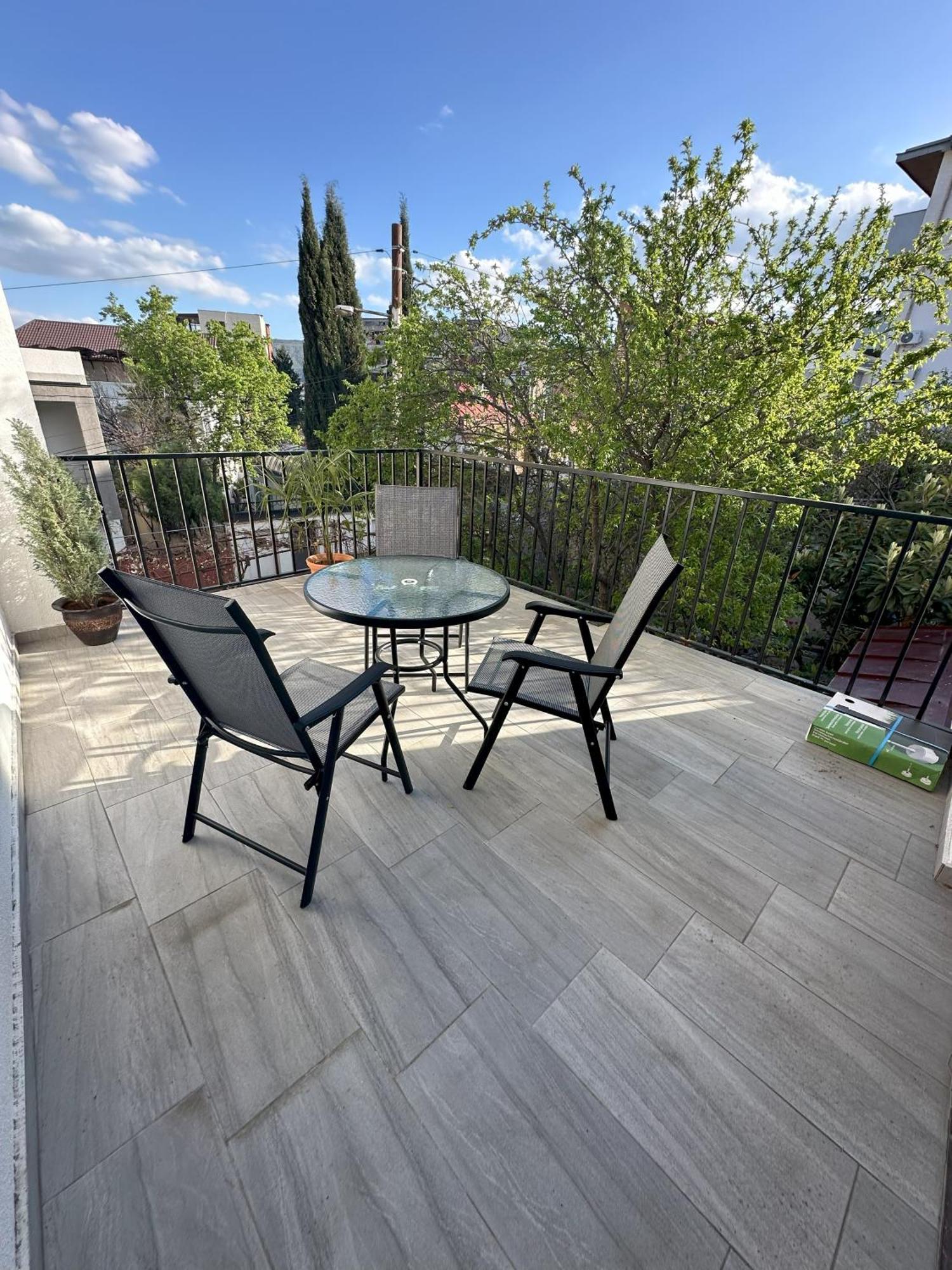 Three Palms Guest House Tbilisi Eksteriør bilde